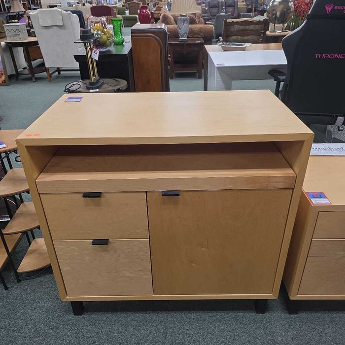 ROOM & BOARD CREDENZA KLH