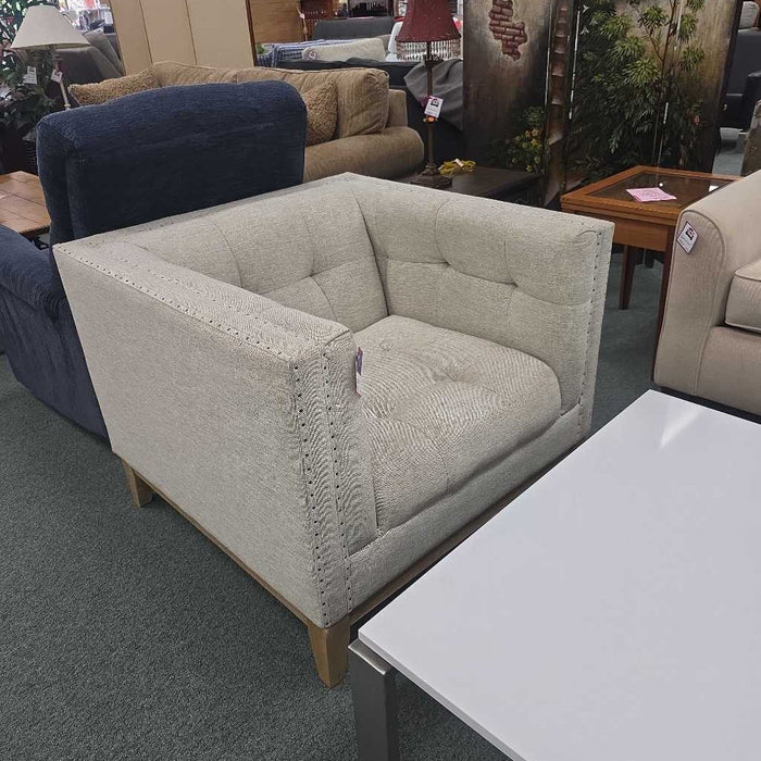 ACCENT CHAIR BAH