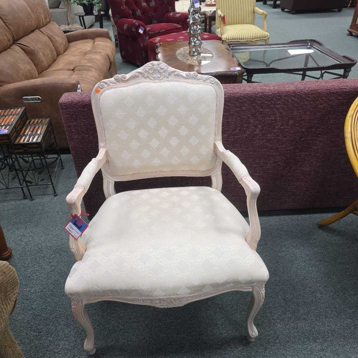 ACCENT CHAIR SK