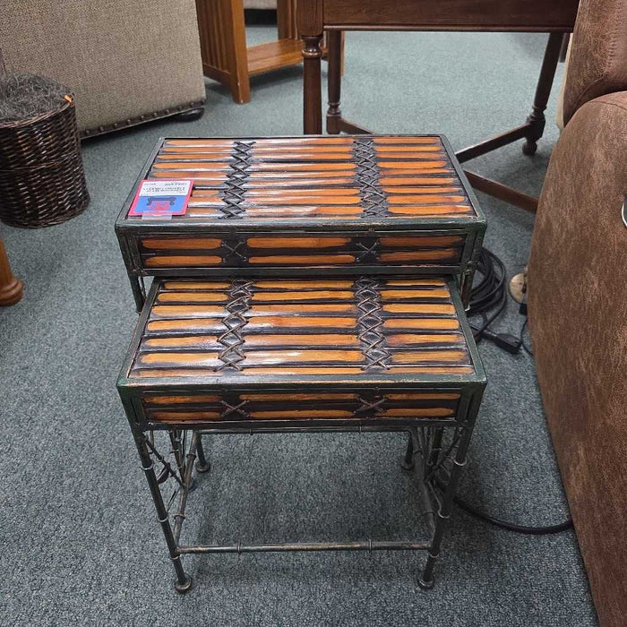 SET OF 2 NESTING TABLES LS