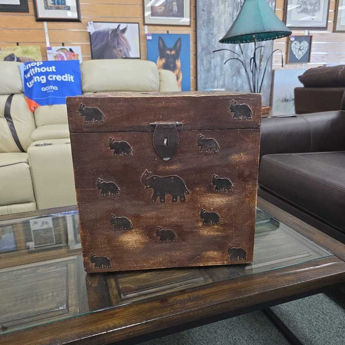 ELEPHANT BOX KL