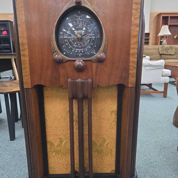 ANTIQUE ZENITH RADIO BTK