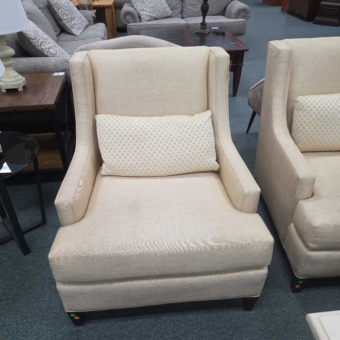 ACCENT CHAIR BAH