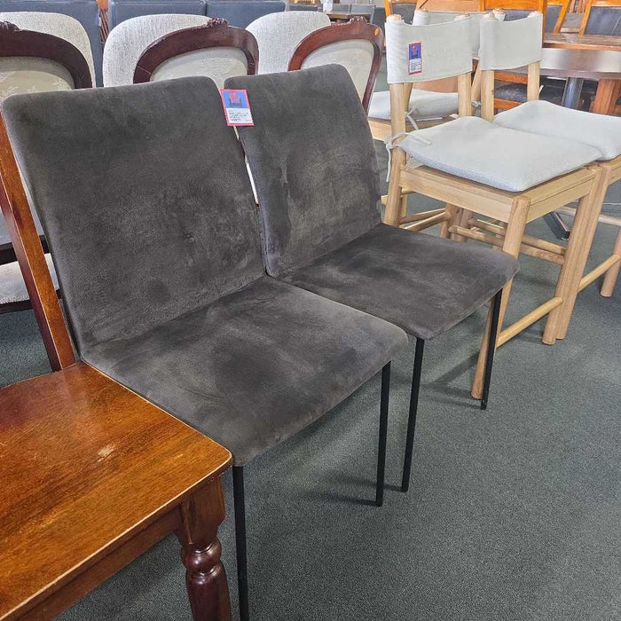 SET OF 4 BROWN VELVET CHAIRS KL