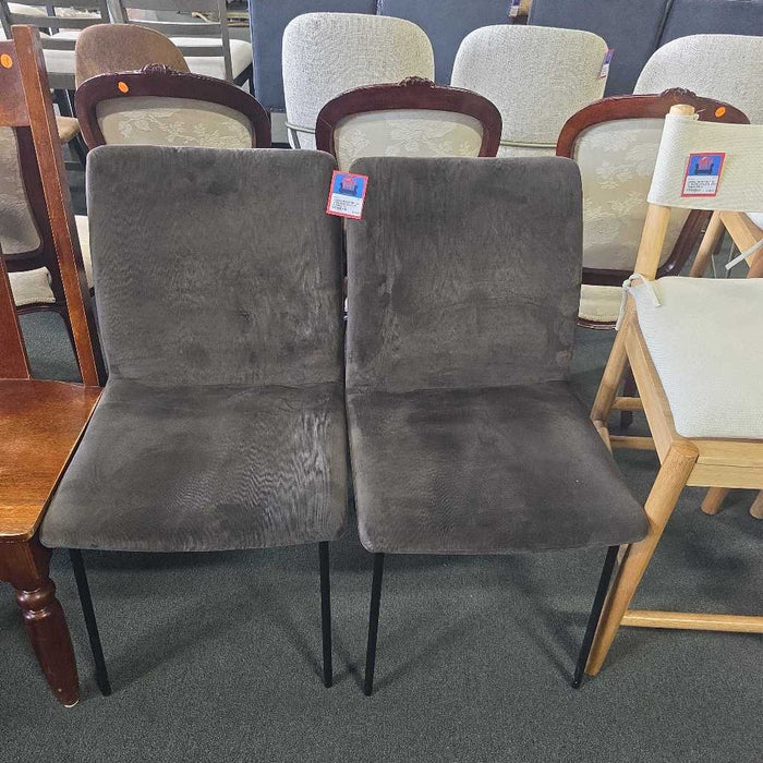SET OF 4 BROWN VELVET CHAIRS KL