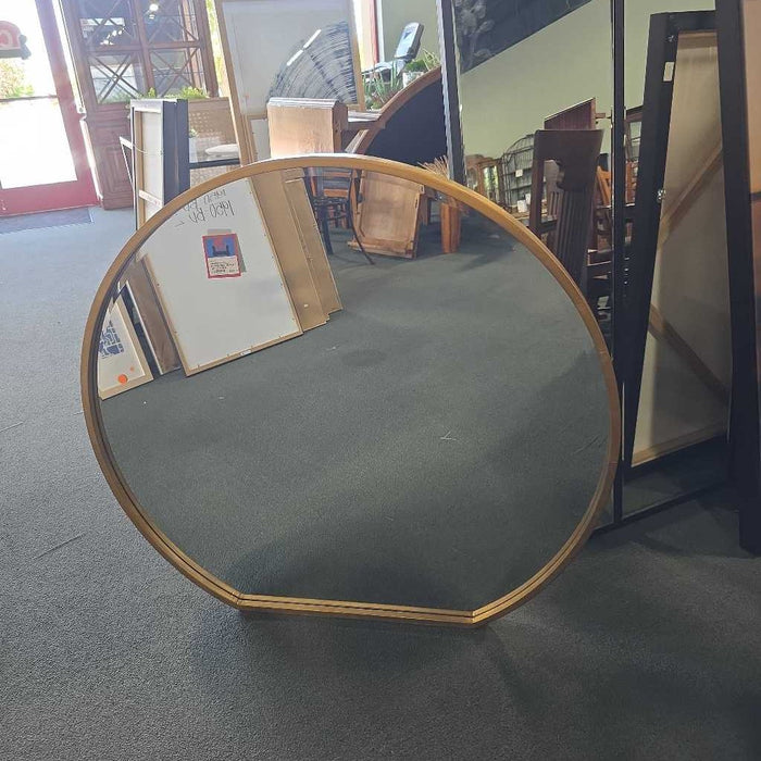 GOLD ROUND MIRROR FLAT BOTTOM BTK