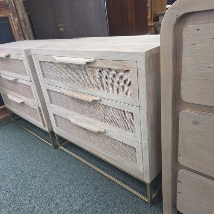 CANE FRONT 3 DRAWER CHEST BTK