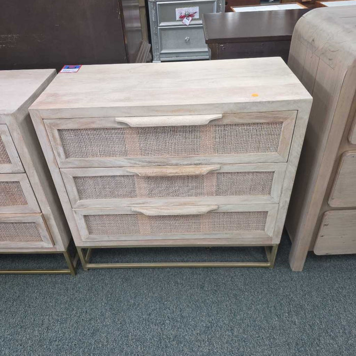 CANE FRONT 3 DRAWER CHEST BTK