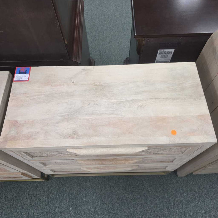 CANE FRONT 3 DRAWER CHEST BTK