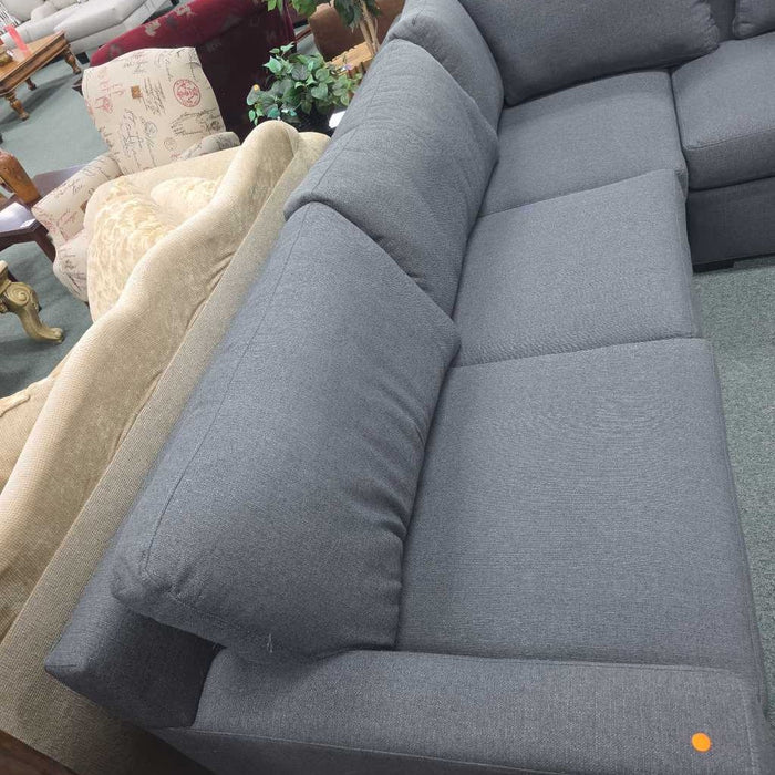 BLUE SECTIONAL MIH
