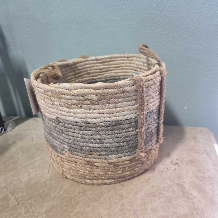SET OF 2 TRI COLOR BASKETS LS