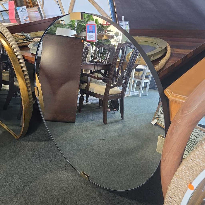 LARGE ROUND BLACK GOLD TAB MIRROR BAH