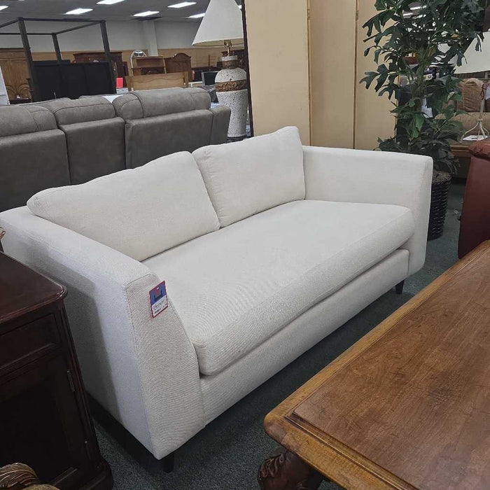 BEIGE LOVESEAT BTK