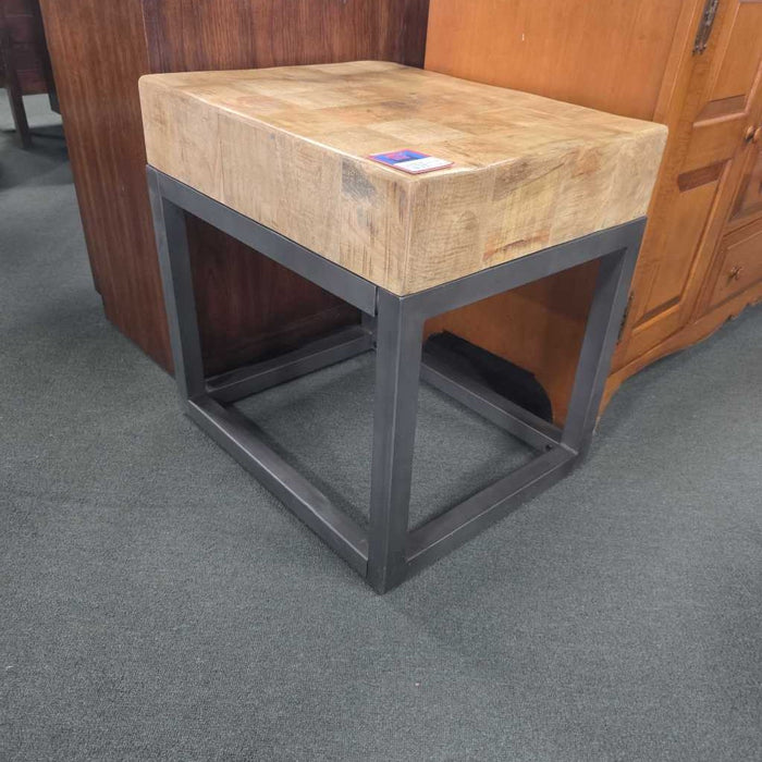 BUTCHER BLOCK END TABLE BBM