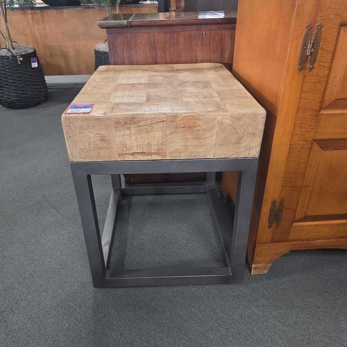 BUTCHER BLOCK END TABLE BBM
