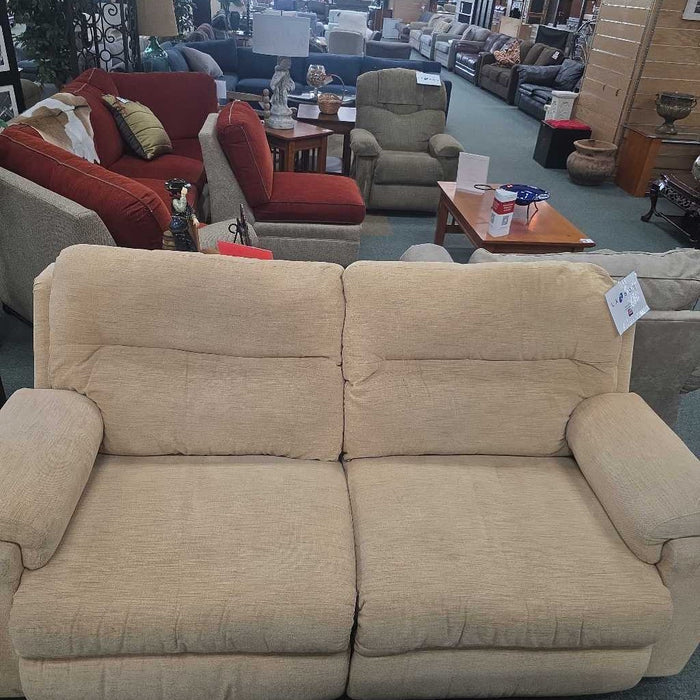 LAZBOY POWER RECLINING LOVESEAT BTK