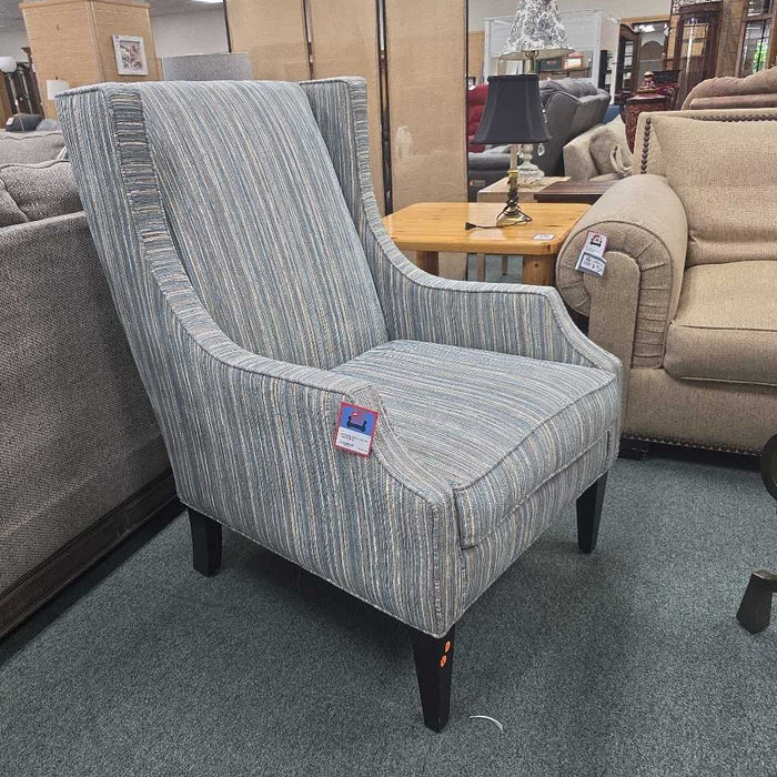 ACCENT CHAIR BTK