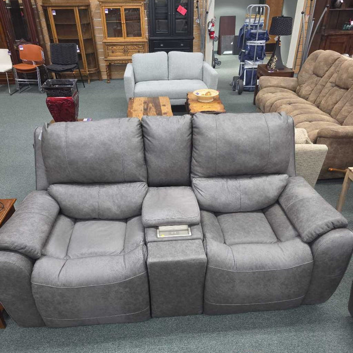POWER RECLINING LOVESEAT BAH