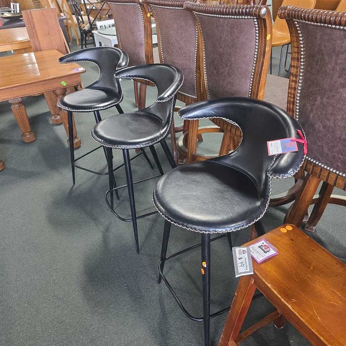 SET OF 3 STOOLS BTK