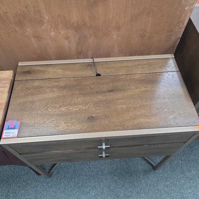 NIGHTSTAND BAH