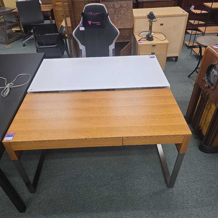 DESK BAH