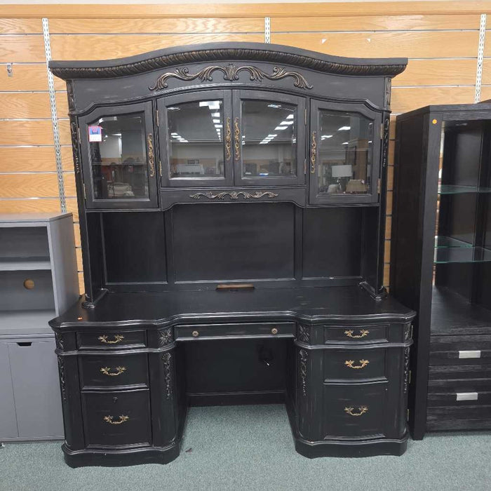 DESK WITH HUTCH ATH