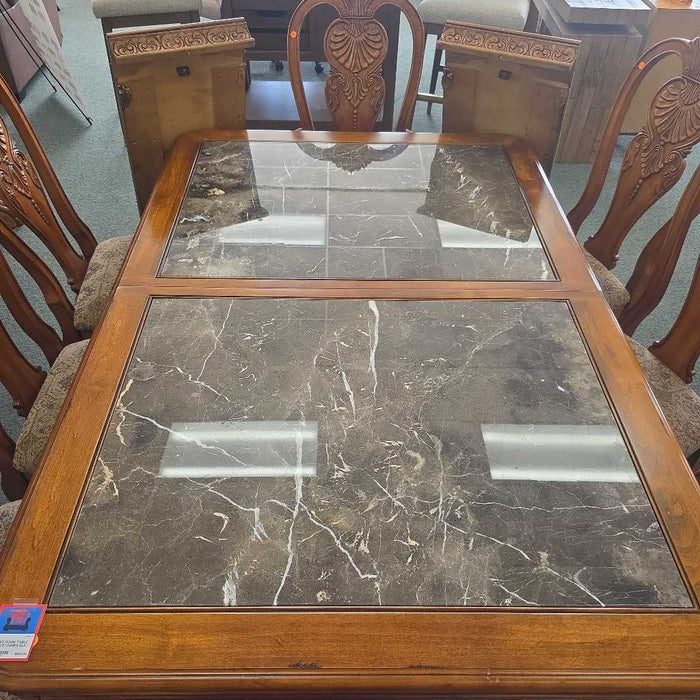 TABLE WITH 8 CHAIRS KLH