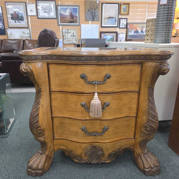 NIGHTSTAND BAH