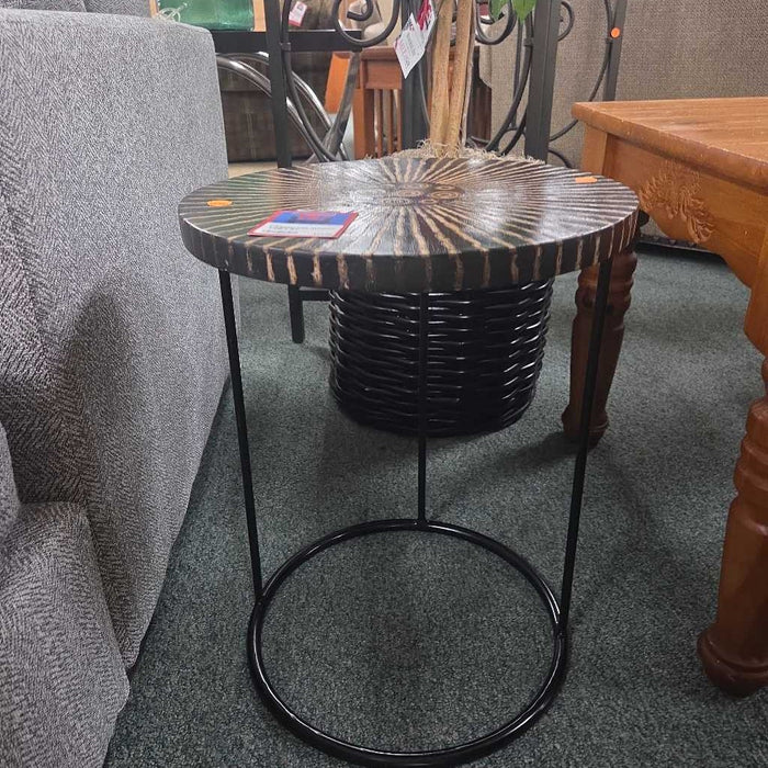 ACCENT TABLE BT