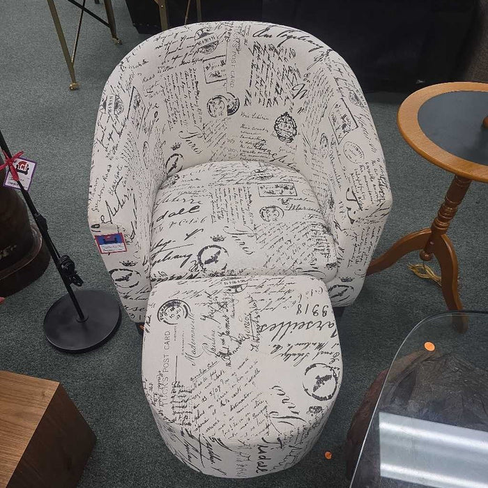 ACCENT CHAIR WITH OTTOMAN MI