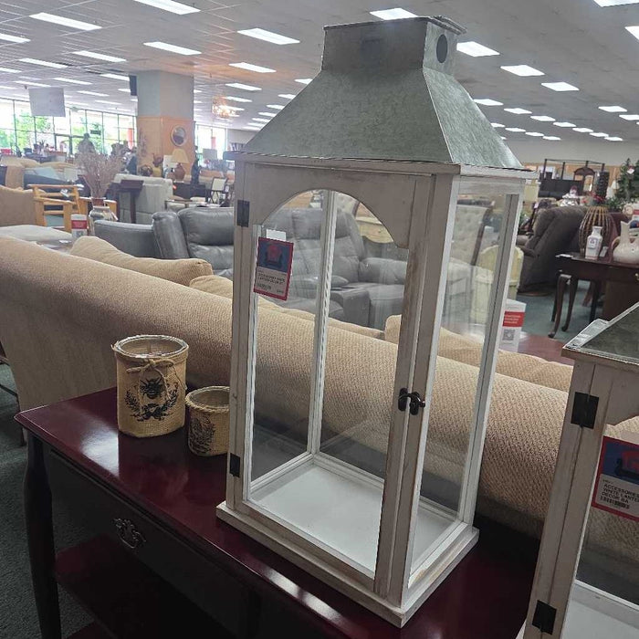 WHITE LANTERN DECOR BT