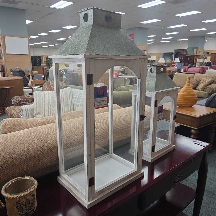 WHITE LANTERN DECOR BT