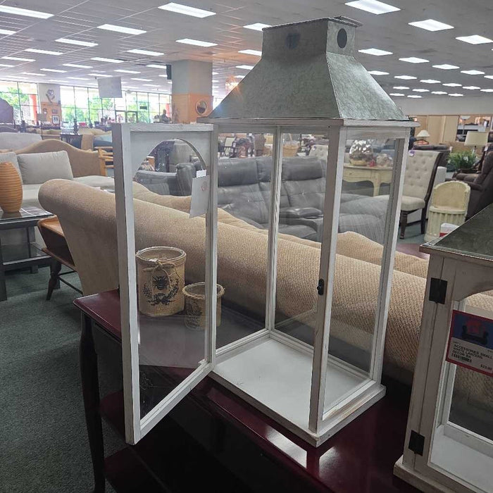 WHITE LANTERN DECOR BT