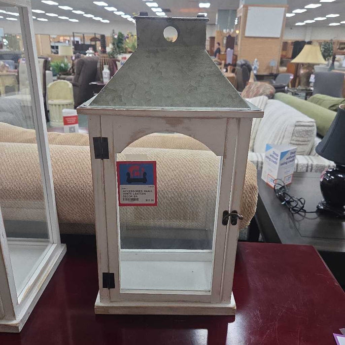 SMALL WHITE LANTERN DECOR BA