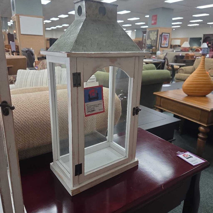 SMALL WHITE LANTERN DECOR BA