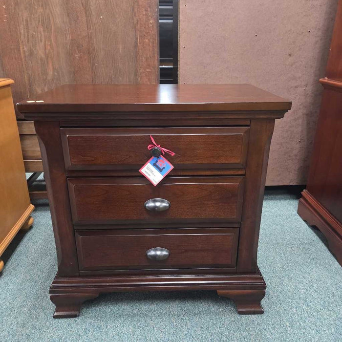 NIGHTSTAND KL