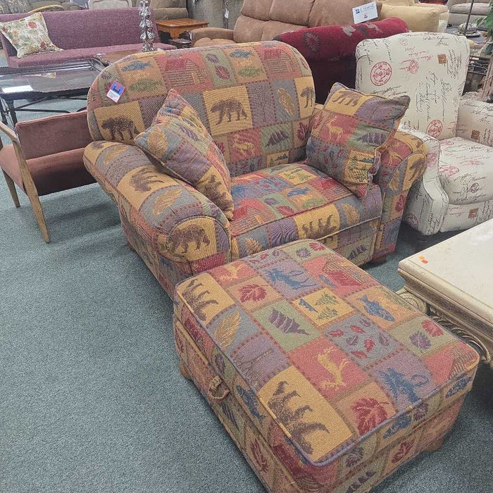 CHAIR WITH STORAGE OTTOMAN BST