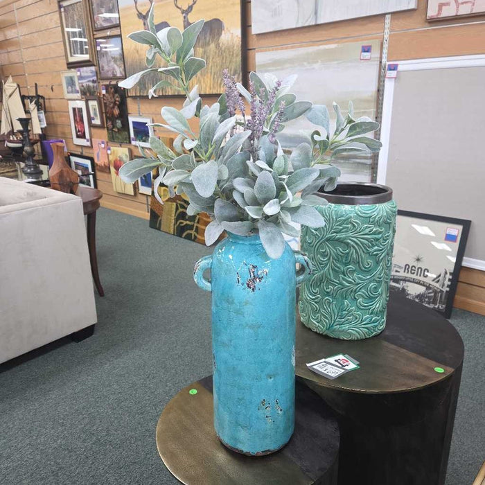 VASE WITH SILK BT