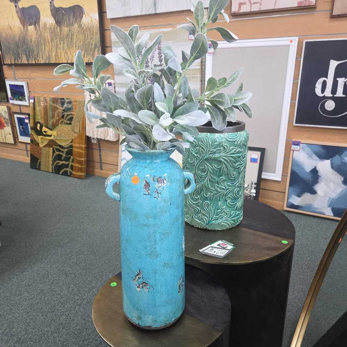 VASE WITH SILK BT