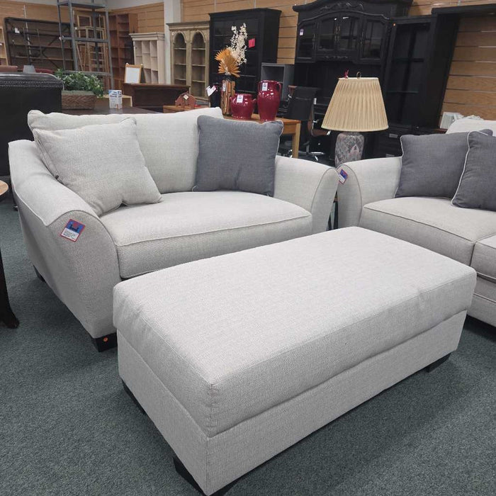 CHAIR AND A HALF WITH OTTOMAN LSH