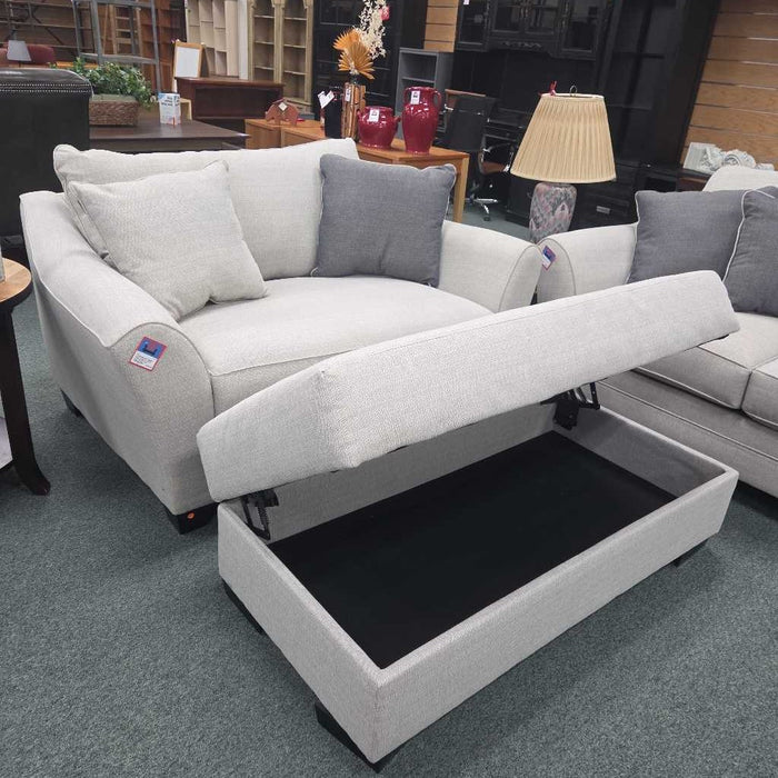 CHAIR AND A HALF WITH OTTOMAN LSH