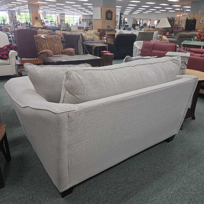 CHAIR AND A HALF WITH OTTOMAN LSH