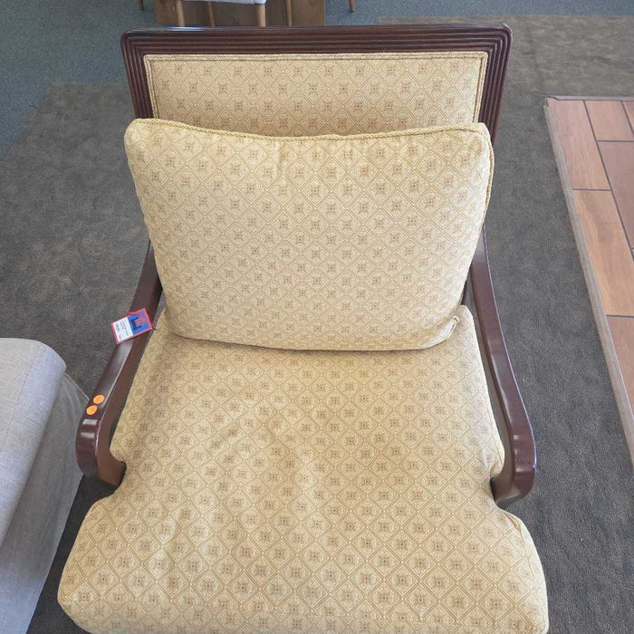 ACCENT CHAIR BHC