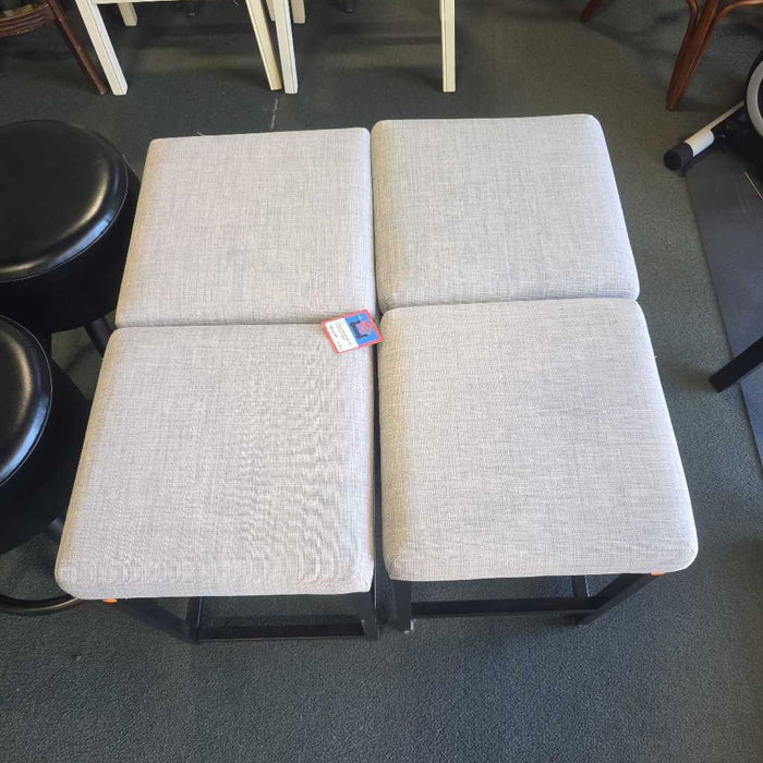 SET OF 4 STOOLS BAH