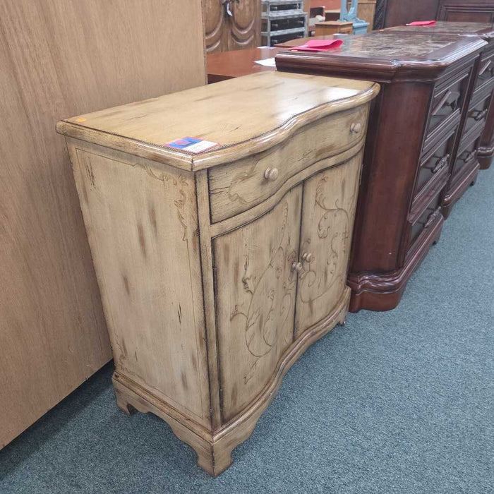 ACCENT CABINET TB