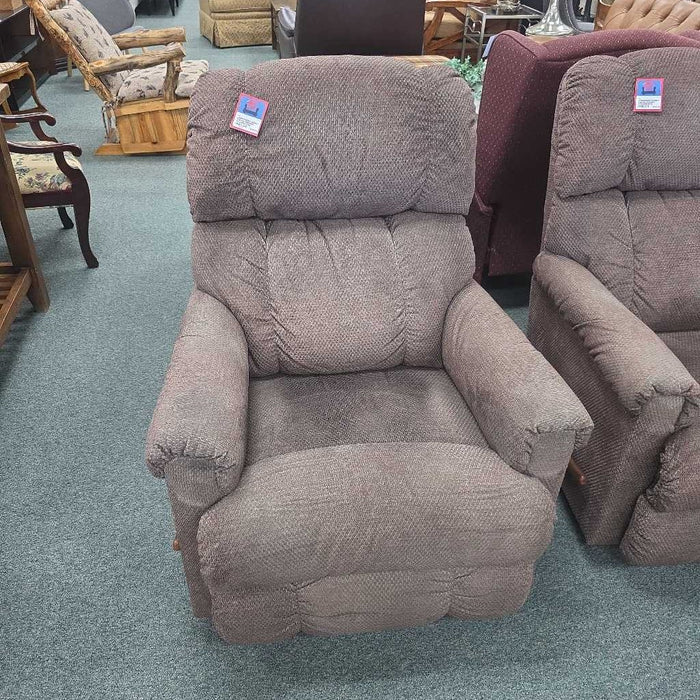 LAZBOY SWIVEL ROCKER RECLINER BTK