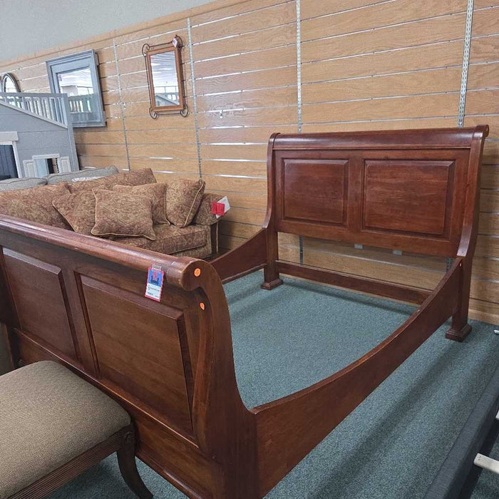 QUEEN BED LSH