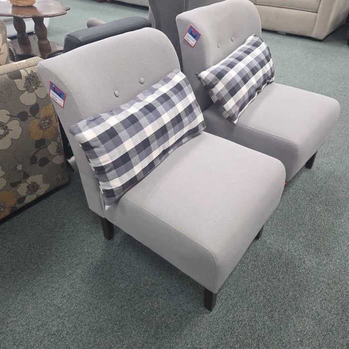 ACCENT CHAIR AT