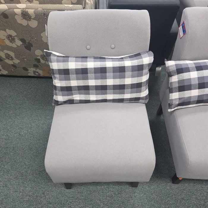 ACCENT CHAIR AT