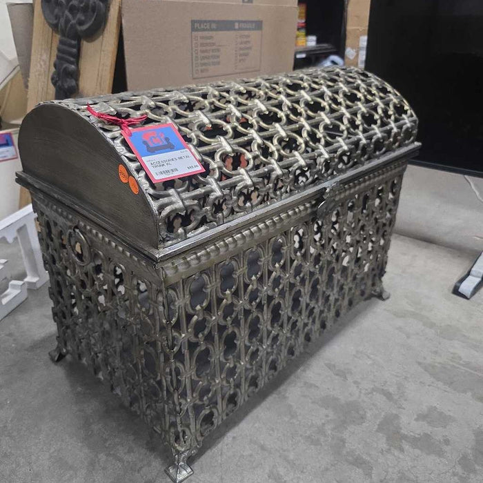 METAL TRUNK KL